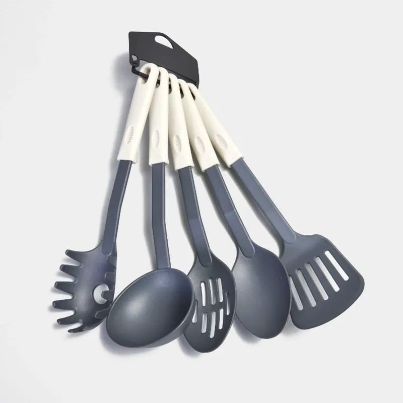 Hi-Gear 5 Piece Utensils Set One Day Deal